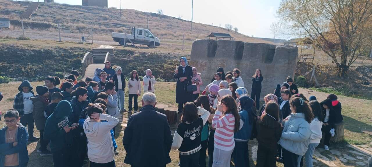 Konya’da öğrenciler kuraklığı yerinde gözlemledi, tarih ile buluştu 21